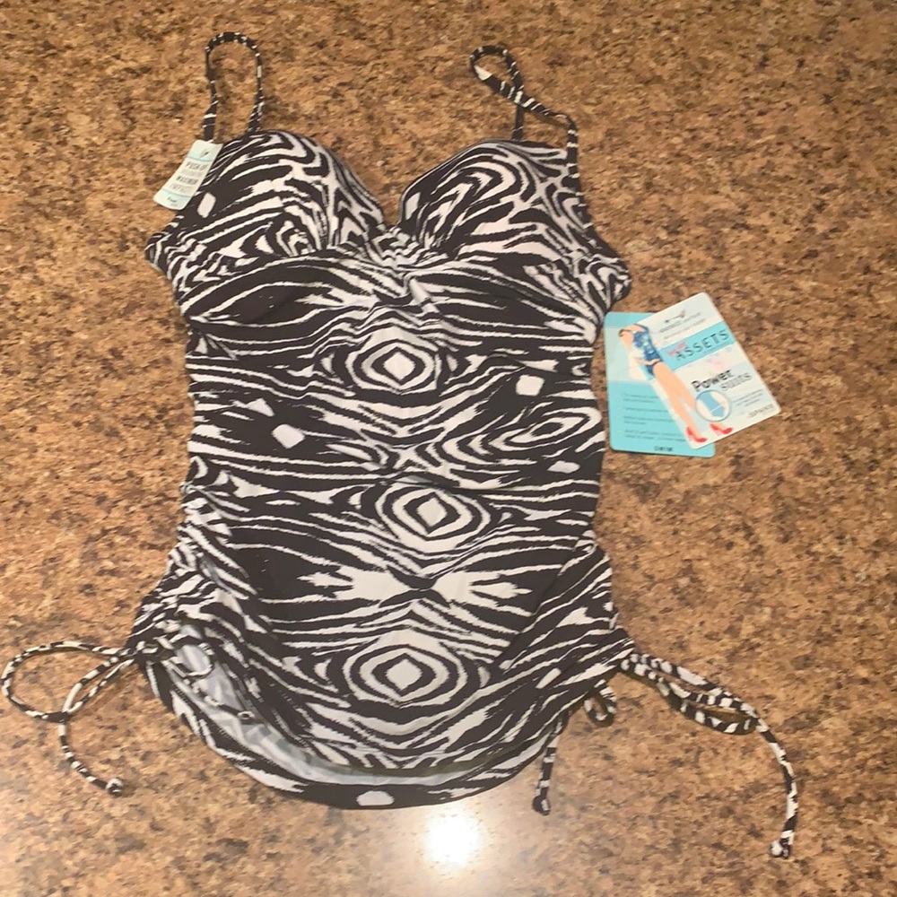 NWT Spanx Assets Swimsuit Tankini Top Small PushUp